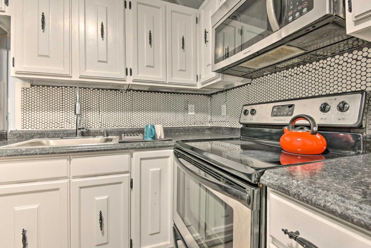 Mount Pocono Condo With Balcony, Near Mt Airy Casino Exterior photo